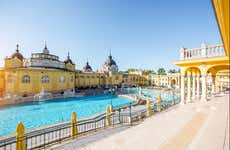 Entrada al Balneario Széchenyi